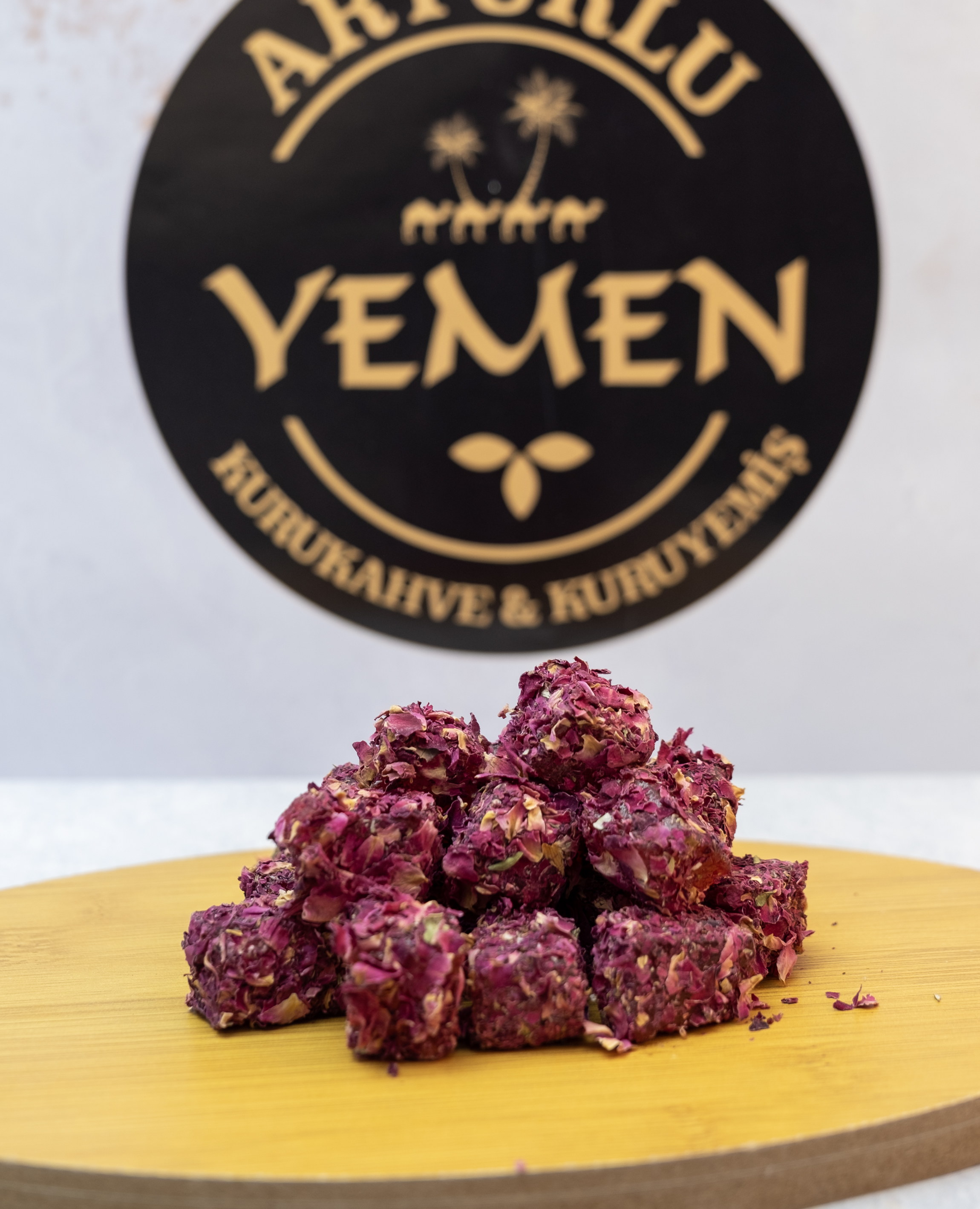 Gül Yapraklı Kuş Lokumu