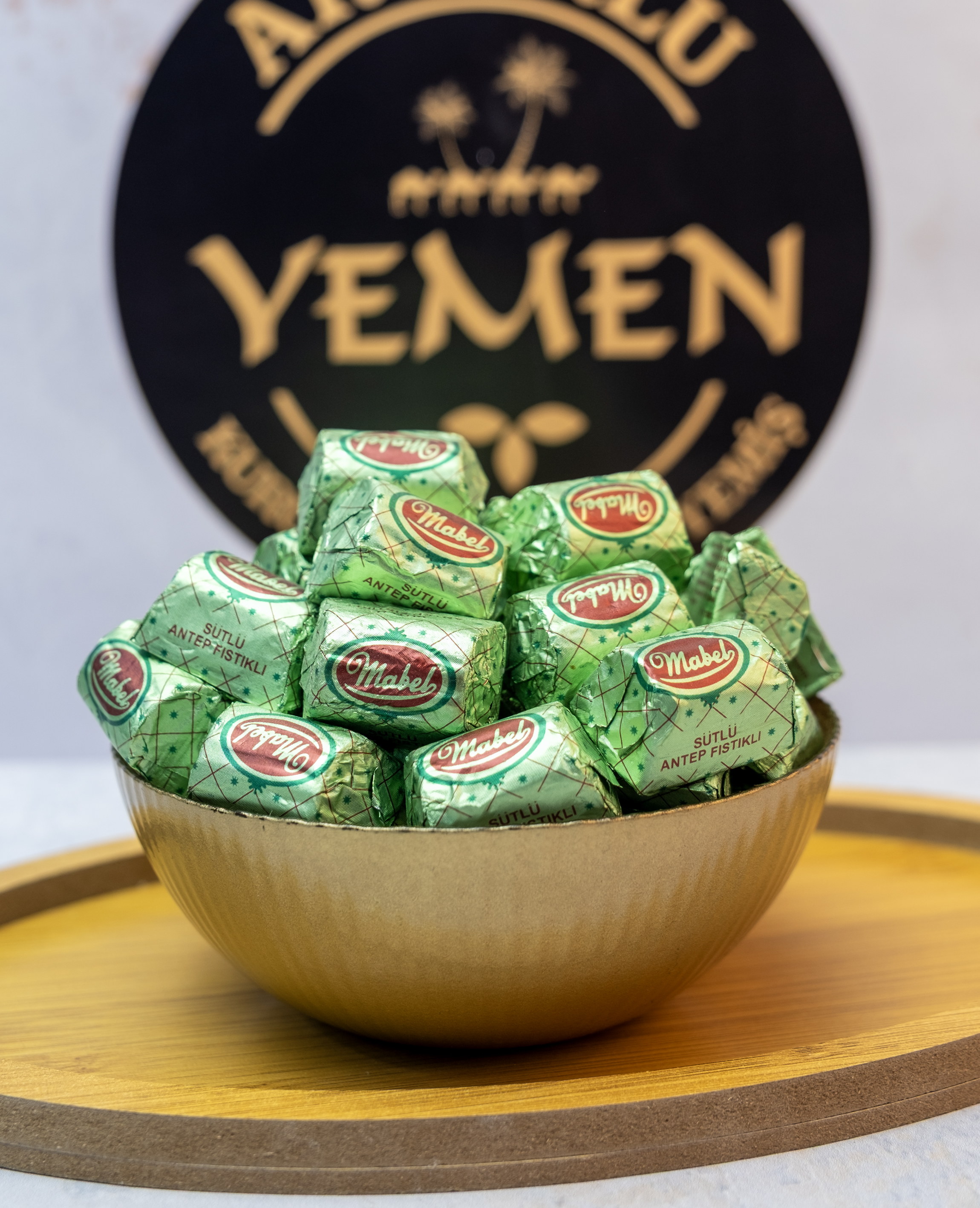 Mabel Antep Fıstıklı Sütlü Çikolata