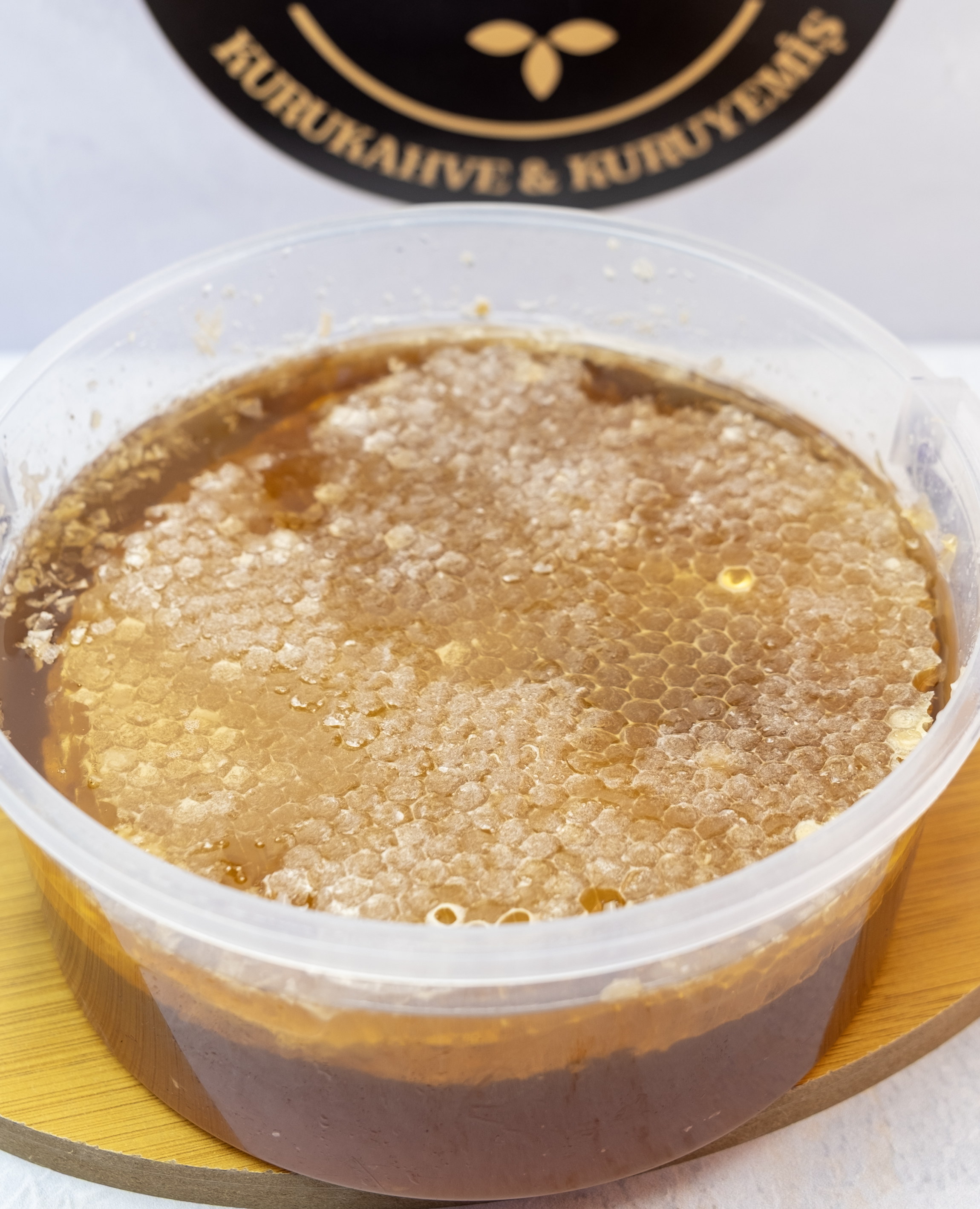 Karadeniz Yayla %100 Doğal Petekli Bal (1 Kg.)